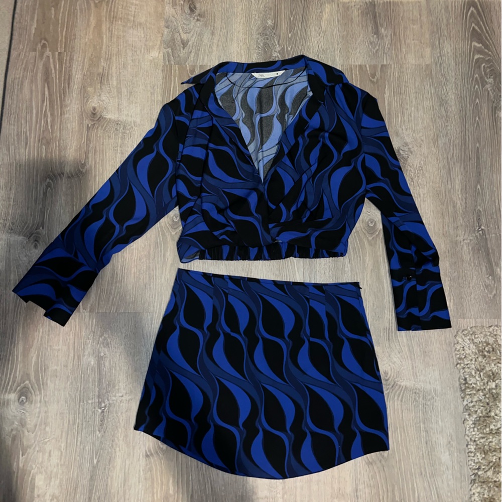 Blue and black Zara set. Blouse & skirt